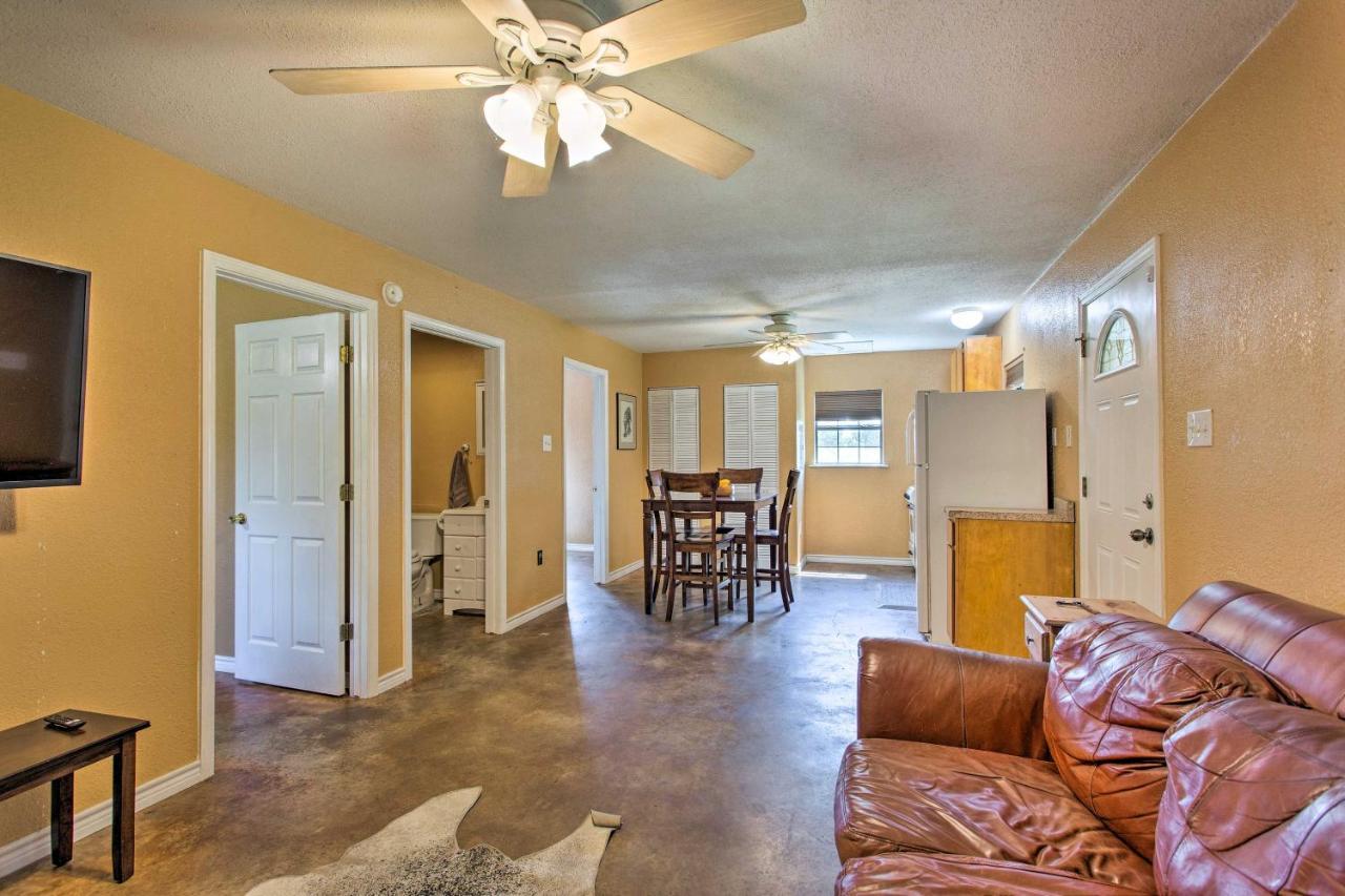 Texas Cabin On 130 Acres Walk To Lake Ray Roberts Collinsville Exterior foto